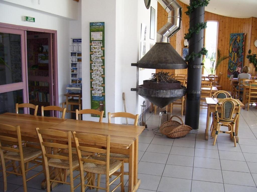 Hotel Le Refuge Mas-dʼOrcières Bagian luar foto