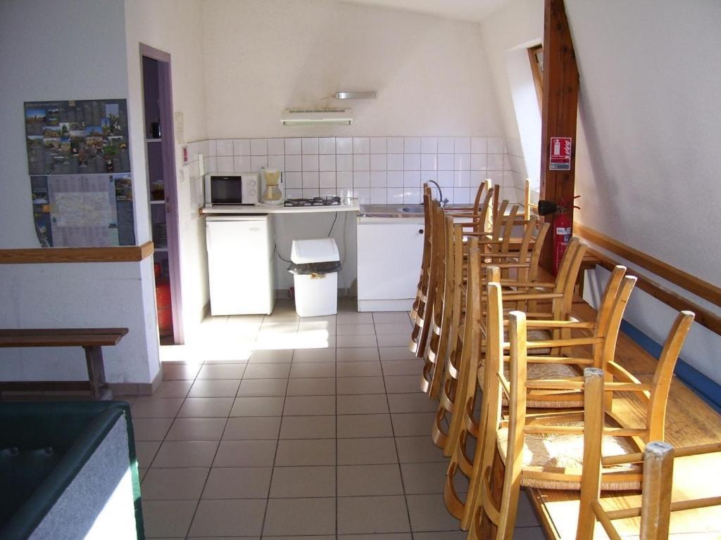 Hotel Le Refuge Mas-dʼOrcières Ruang foto